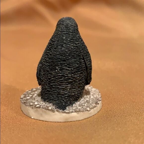 Peter Fagan hand painted Penguin with Egg - Picture 4 of 6